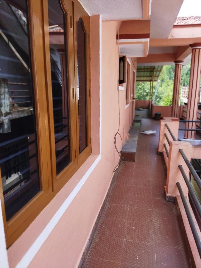 Hidden Gem Home Stay Madikeri Eksteriør bilde